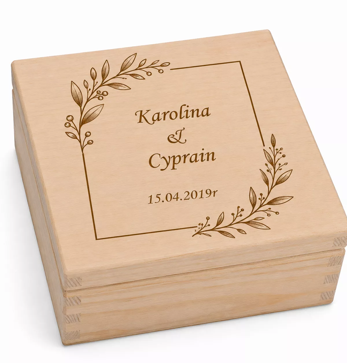 Drewniane pudełko ślubne z grawerem – personalizowane, 16 × 16 cm pamiątka ślubna W5