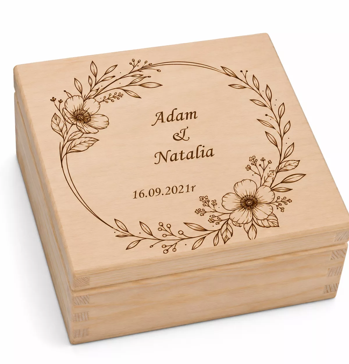 Drewniane pudełko ślubne z grawerem – personalizowane, 16 × 16 cm pamiątka W4