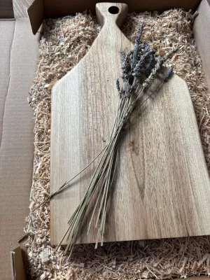 Deska do krojenia z orzecha włoskiego pod grawer