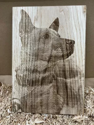 Portret grawerowany na drewnie na bazie Twojego zdjęcia –  Driftwood