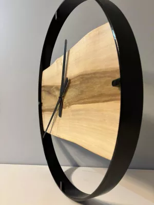 Drewniany zegar ścienny w metalowej ramie Driftwood