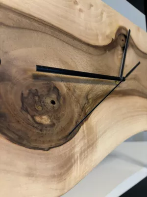 Drewniany zegar ścienny w metalowej ramie Driftwood