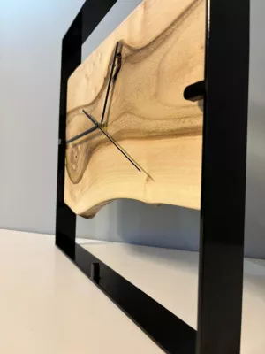 Drewniany zegar ścienny w metalowej ramie Driftwood