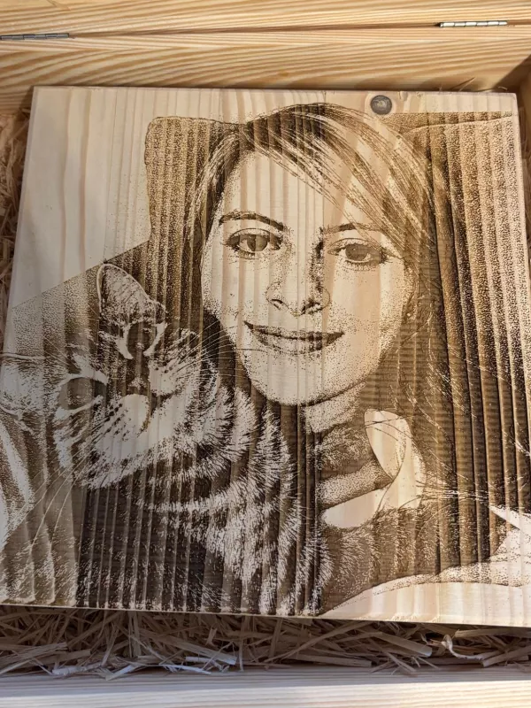 Produkt Portret wypalony w drewnie z Twojego zdjęcia –  Driftwood Zdjęcie